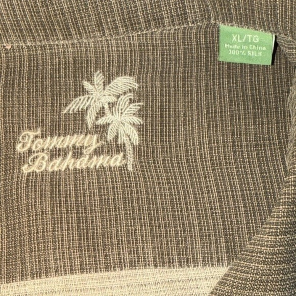 Tommy Bahama Mens XL Brown 100% Silk Tropical Jacquard Short Sleeve Camp Shirt - Picture 2 of 9